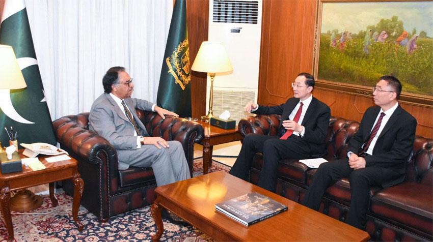 FM reaffirms desire to further strengthen Pak-China ties