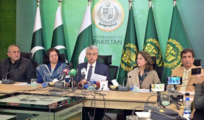 انتخابات کی کوریج کیلئے غیر ملکی صحافیوں اور میڈیا پرسنز کو اب تک 49 ویزے جاری کئے گئے ہیں، نگران وزیر اطلاعات