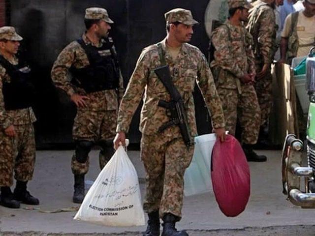 وفاقی کابینہ کی انتخابات میں فوج تعینات کرنے کی منظوری