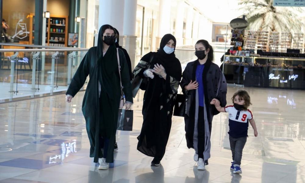 Saudi Arabia rules out complete lockdown as first Omicron case detected