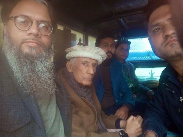پی ٹی آئی رہنما حماد اظہر کے والد اور سابق گورنر پنجاب میاں اظہر  گرفتار