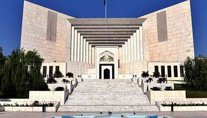 SC orders immediate withdrawal of notices against journalists