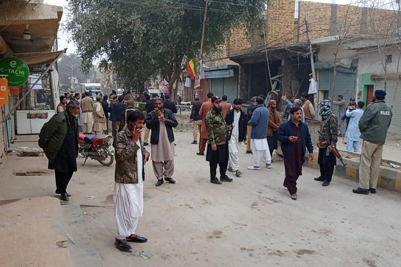 الیکشن کمیشن کراچی  کے صوبائی دفتر کے قریب بڑا دھماکہ