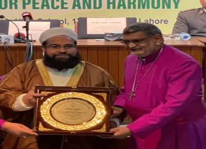 طاہر محمود اشرفی کو نمایاں خدمات کے اعتراف میں خصوصی ایوارڈ