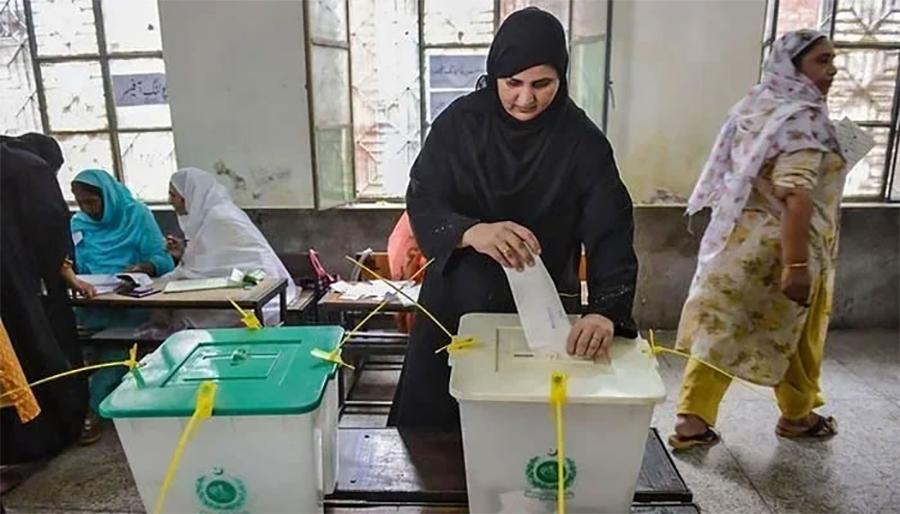 الیکشن 2024: پاکستان بھر میں پولنگ کا آغاز، عوام اپنے اپنے امیدوار کیلئے پر امید