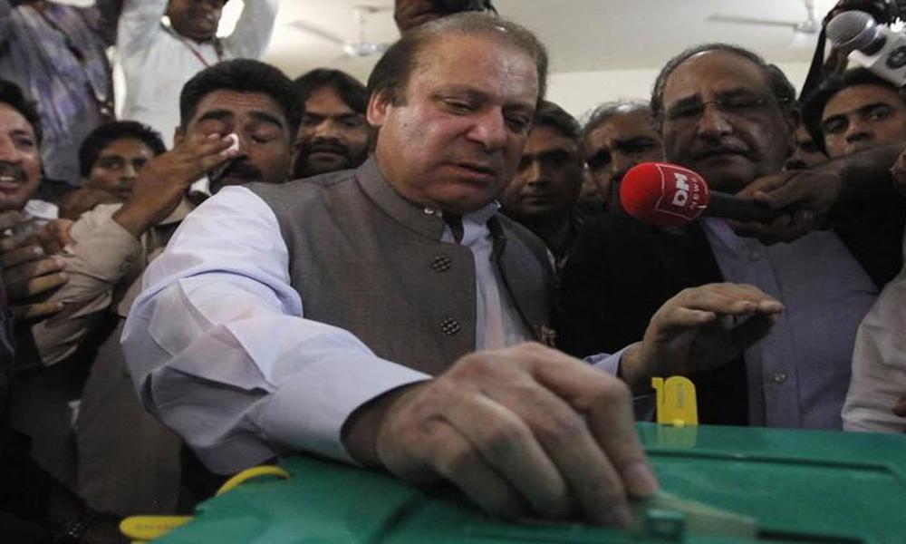 Nawaz Sharif casts his vote