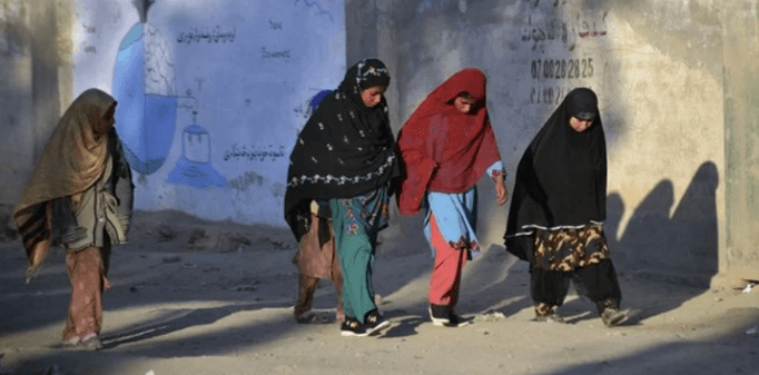 طالبان  رہنما ملا ہیبت اللہ اخواندزادہ نے  خواتین کی زبردستی شادی کرنے پر پابندی لگا دی