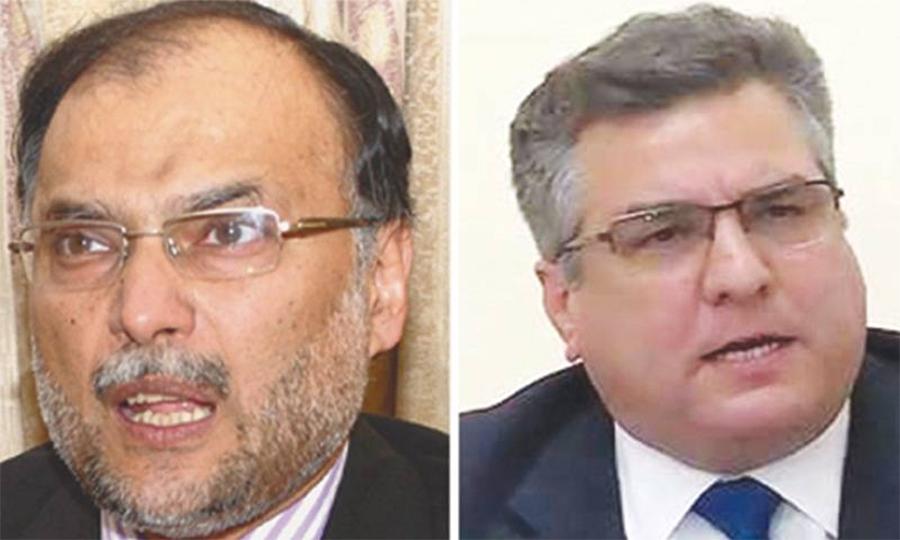 این اے 75 سے آزاد امید وار دانیال عزیز گرفتار، اہلیہ مہناز اکبر کا ویڈیو پیغام