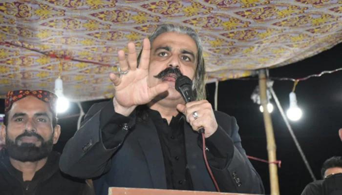 Election Commission issues arrest warrant of Gandapur