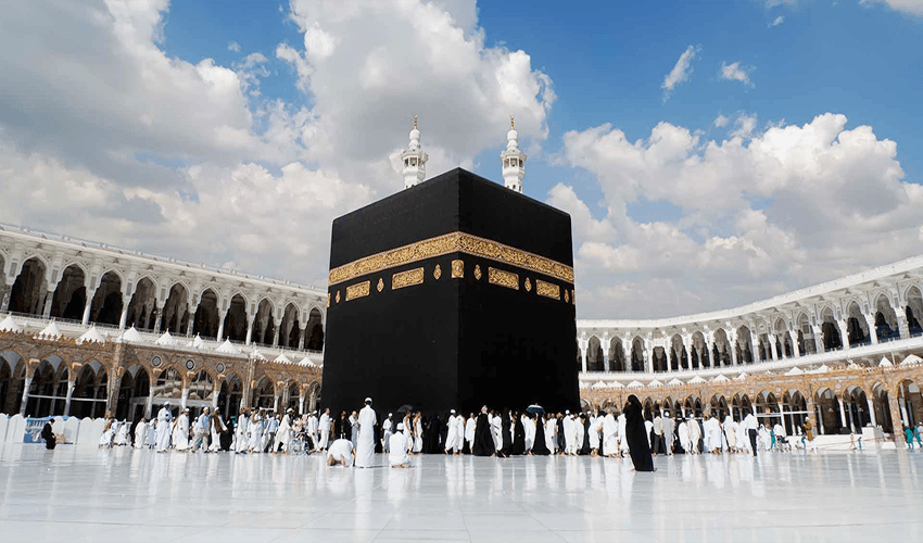 Saudi officials alert about performing Hajj without permit