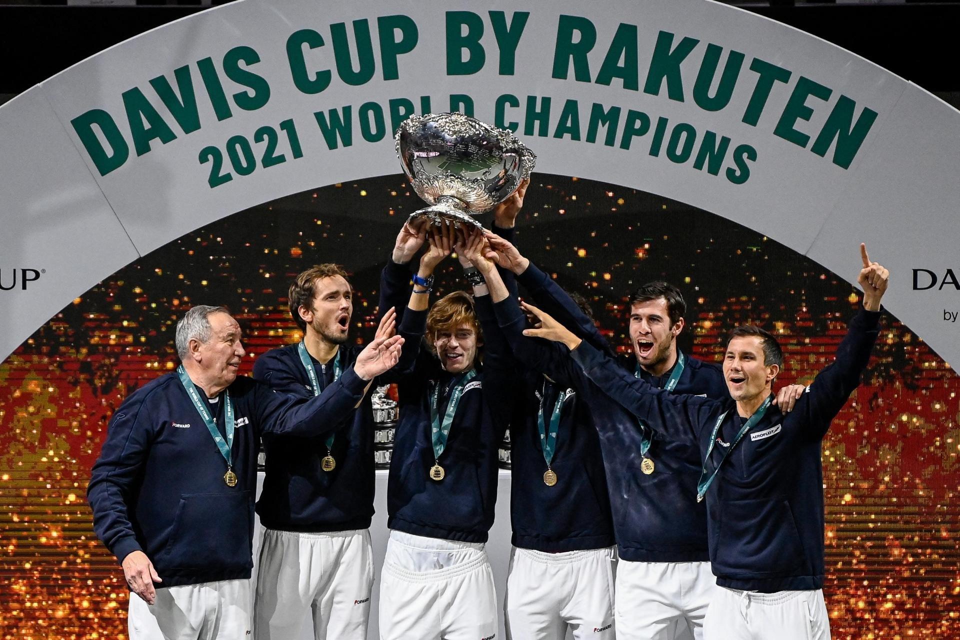 Russia beat Croatia to win third Davis Cup