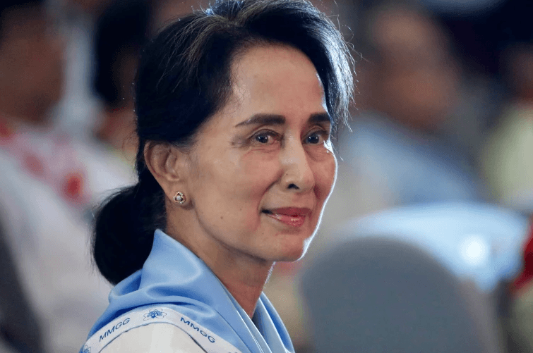 میانمارملٹری چیف نےبرطرف ہونیوالی آن سان سوچی کی سزا جزوی طور پر معاف کردی