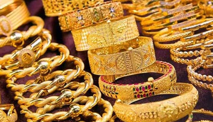 Price of per tola gold increases by Rs1100 in Pakistan