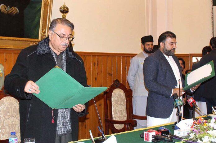 نومنتخب وزیر اعلی بلوچستان سرفراز بگٹی نے عہدے کا حلف اٹھا لیا