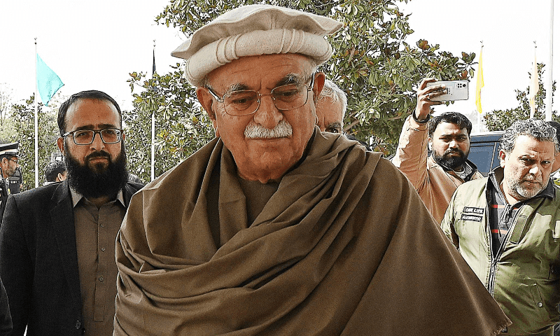 Mahmood Achakzai demands to postpone presidential election