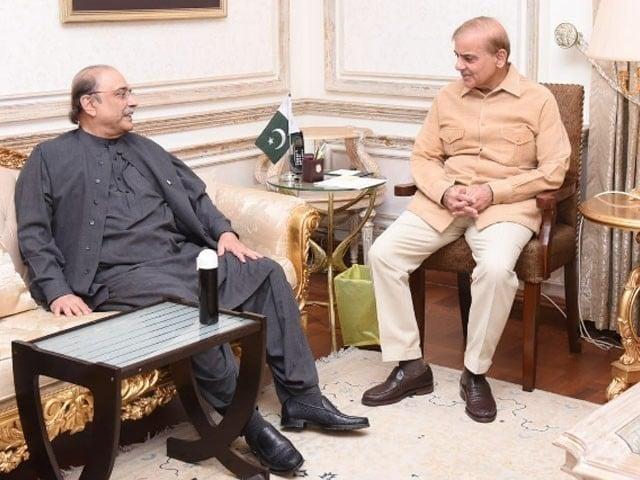 وزیر اعظم شہباز شریف کی آصف علی زرداری کو صدر پاکستان منتخب ہونے پر مبارکباد
