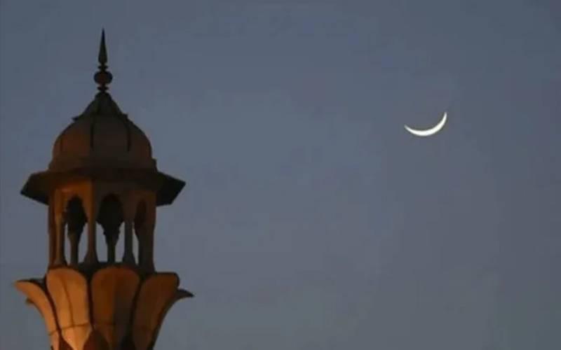 رمضان  مبارک ،  پاکستان میں چاند نظر آ گیا