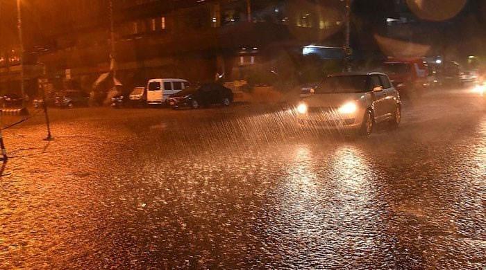 Rain: Cities of Sindh, Balochistan plunge into darkness after