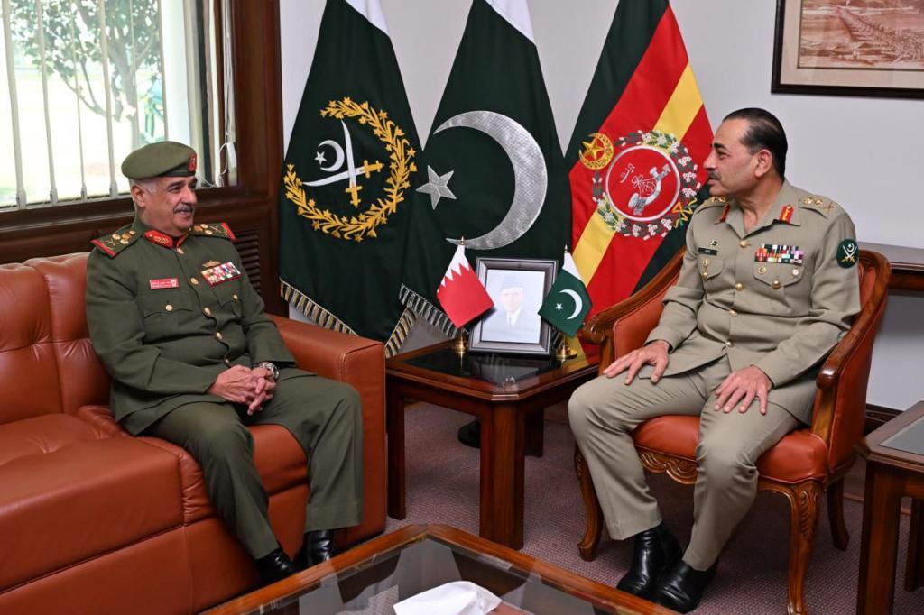 Bahrain National Guard Commander meets Army Chief Asim Munir