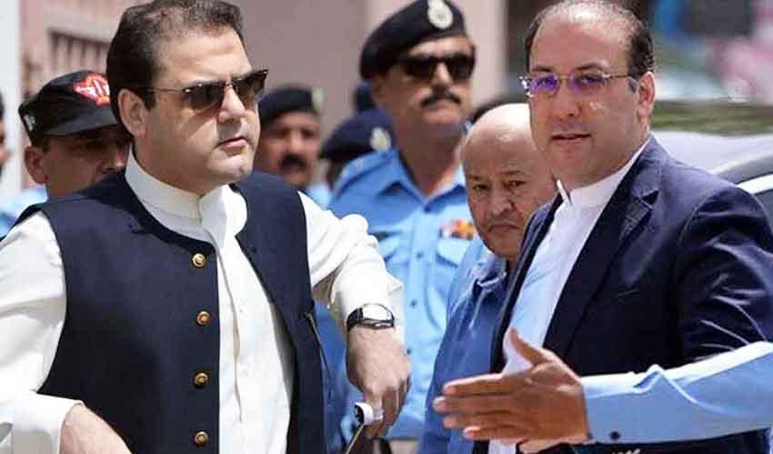 Nawaz Sharif’s sons Hassan, Hussain set free in NAB references