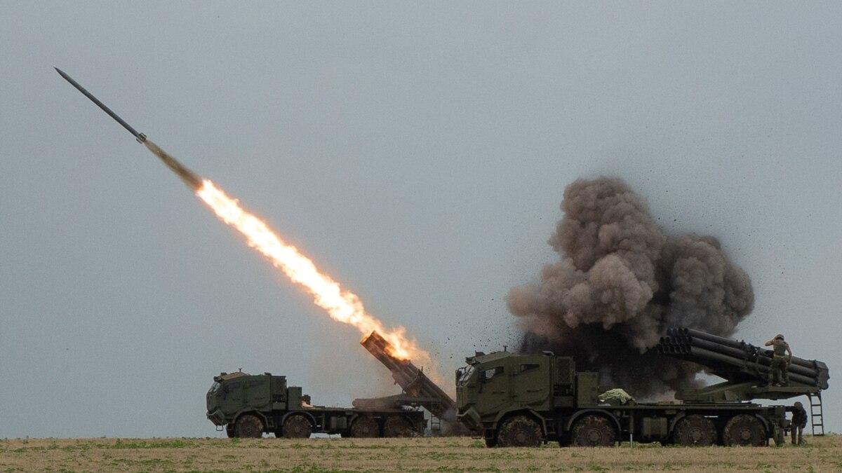 یوکرین کے چار پاور پلانٹس پر روسی میزائل حملے