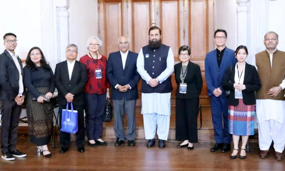 گورنر پنجاب بلیغ الرحمان سے رامون میگسیسے ایوارڈ فاؤنڈیشن کے وفد کی ملاقات