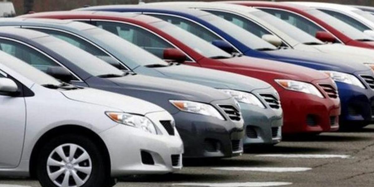 نئی آٹو پالیسی، چھوٹی گاڑیوں پر ٹیکس ختم کیے جانے کا امکان