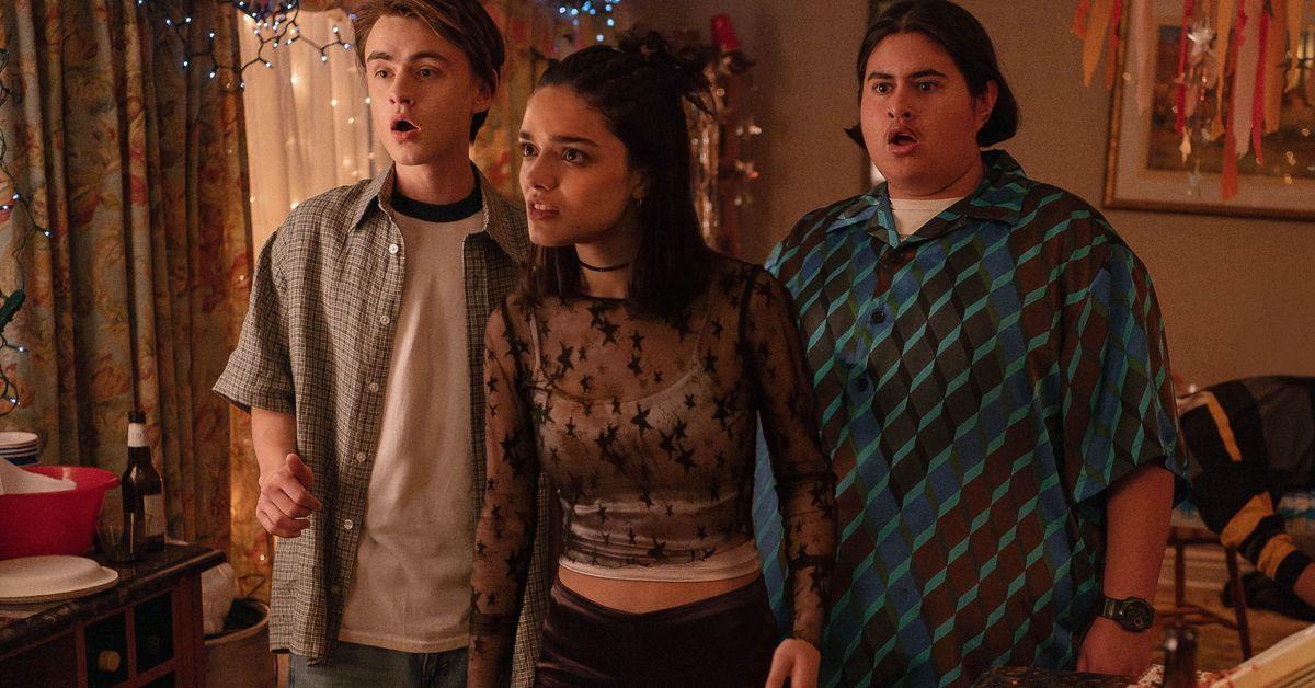 A24’s Y2K looks like an apocalyptic rager in first trailer