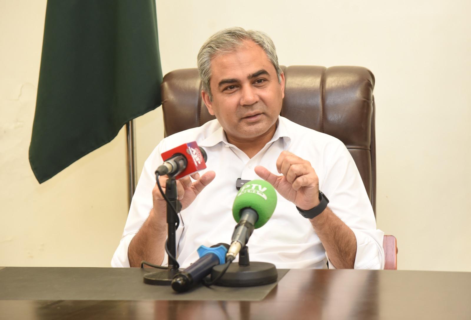 نفرت پھیلانے اور نسلی تقسیم کی اجازت نہیں دی جاسکتی، وزیر داخلہ