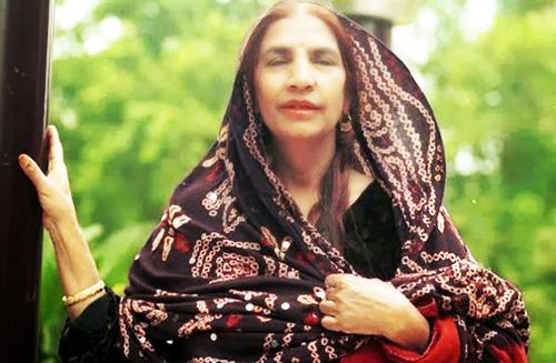 بلبل صحرا ریشماں کو مداحوں سے بچھڑے 11 برس بیت گئے