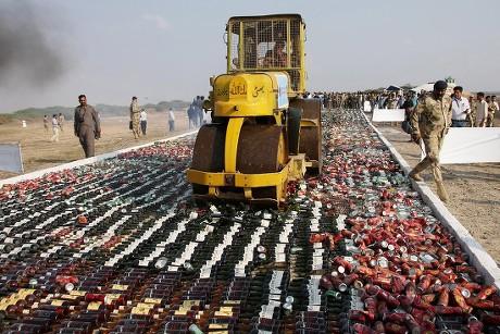 Pakistan Coast Guards destroy Rs93bn worth of narcotics
