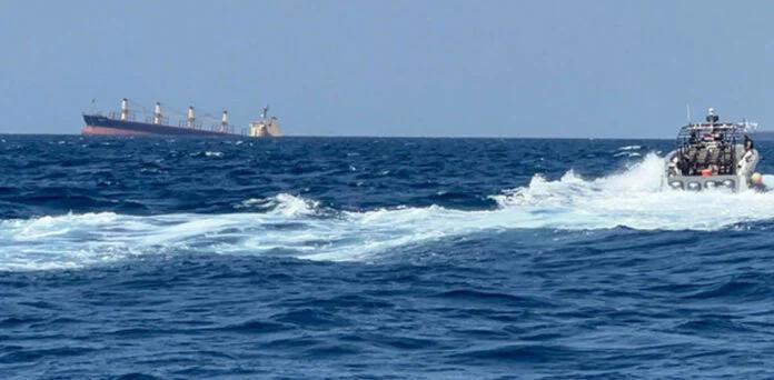 بحیرہ احمر میں حوثیوں کا بحری جہاز پر حملہ، 'میجک سیز' کو سمندر میں غرق کرنے کی ویڈیو جاری
