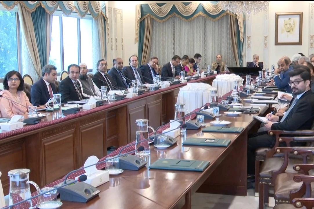 معیشت کی ڈیجیٹائزیشن سسٹم میں شفافیت لانا حکومت کی اولین ترجیح ہے، وزیر اعظم