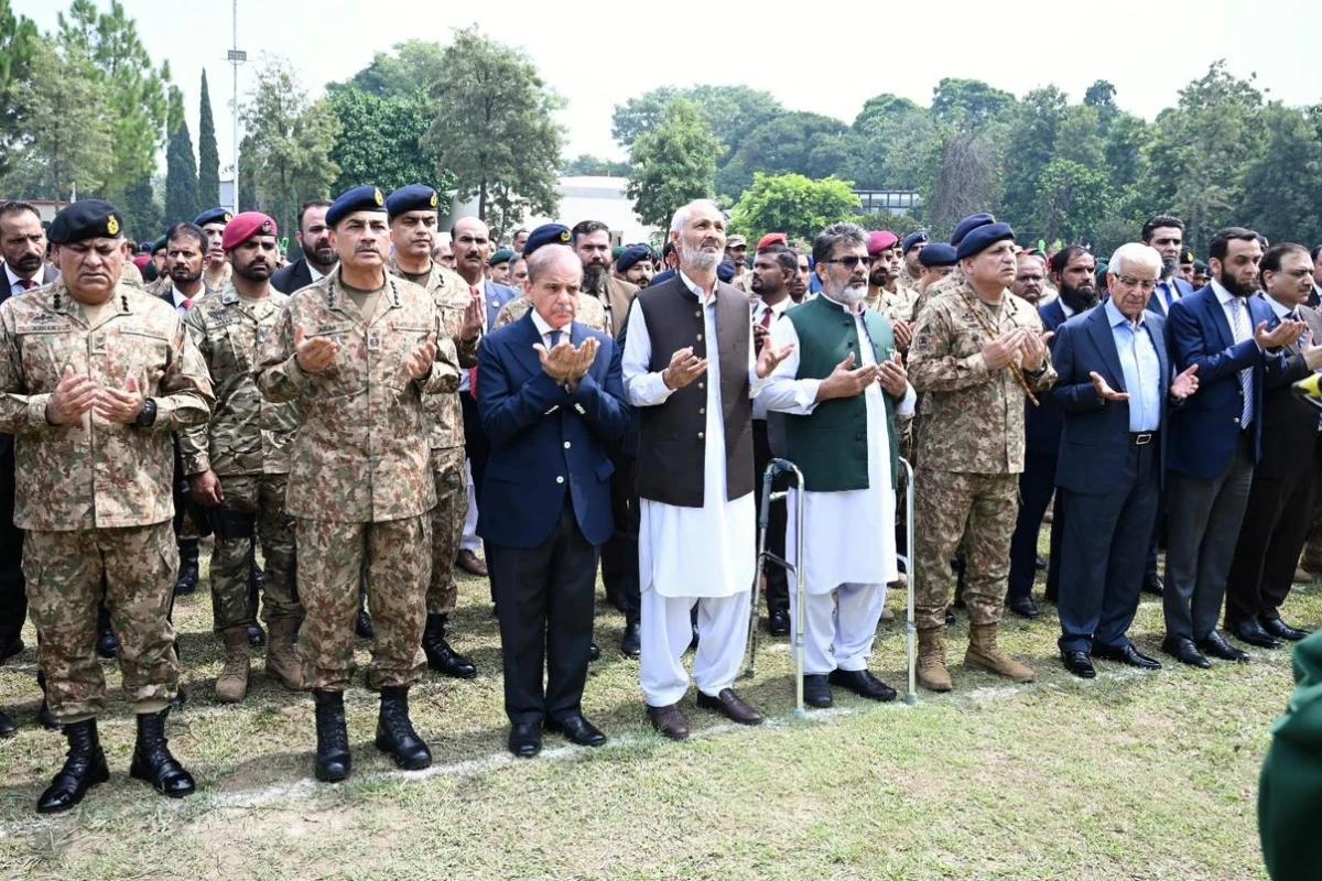 میجر عدنان شہید کی نمازِ جنازہ ادا ،وزیراعظم، آرمی چیف ، وزراء سمیت عوام کی کثیر تعداد میں شرکت