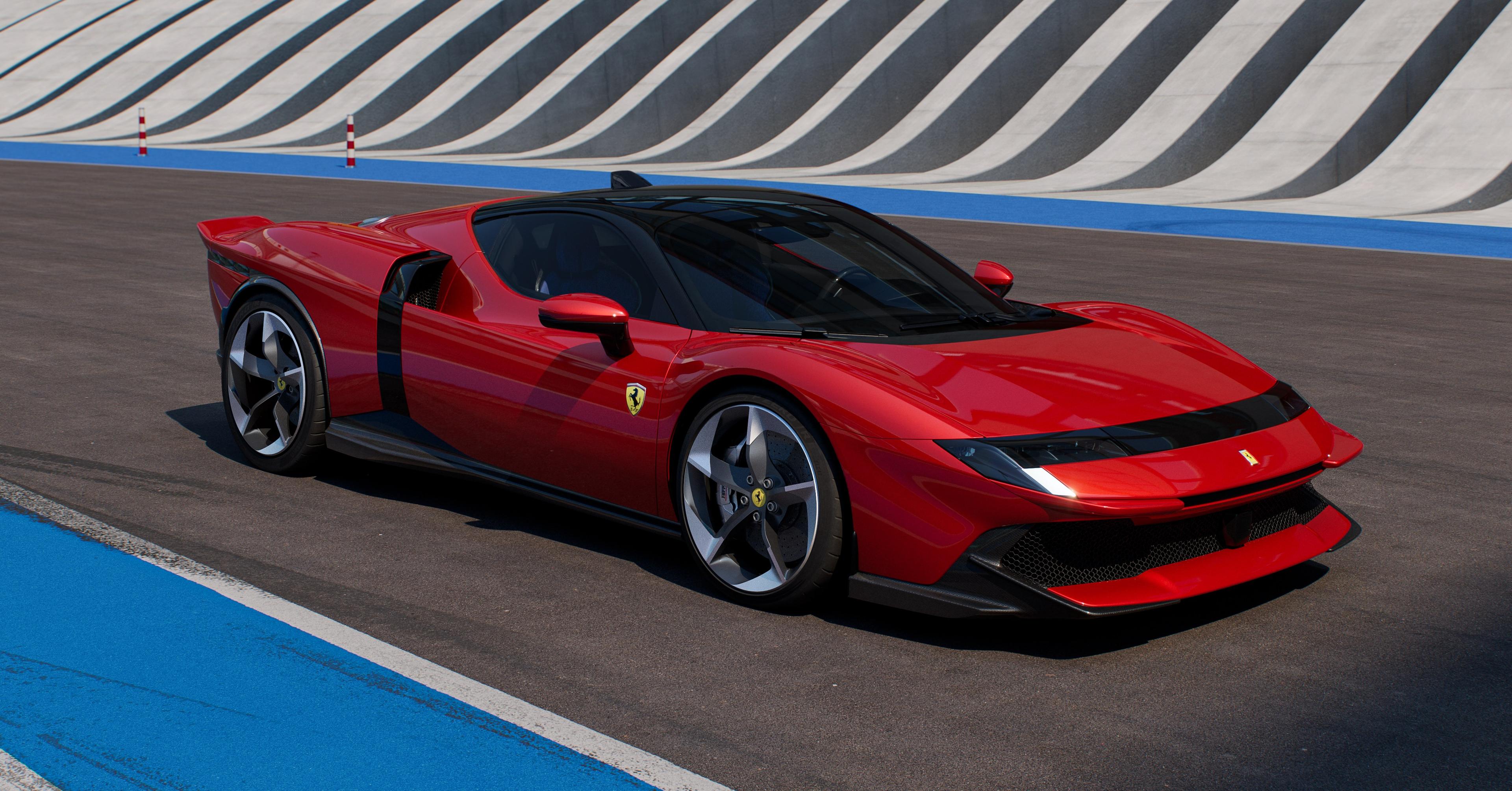 The Ferrari Testarossa returns as a plug-in hyrbid with 1035hp