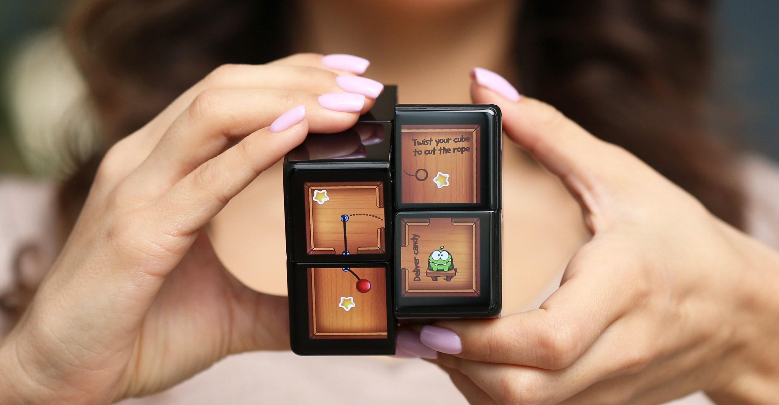 This $299 Rubik’s Cube swaps colored squares for LCD screens