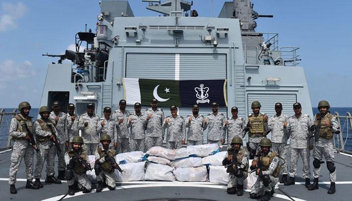 پاک نیوی کی بحیرہ عرب میں کارروائی، اربوں روپے مالیت کی منشیات پکڑ لی