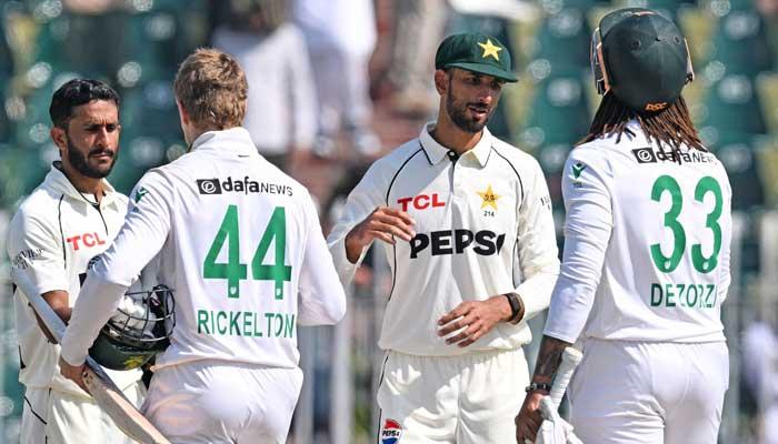 Pindi Test: South Africa beat Pakistan by 8 wickets,series level by 1-1