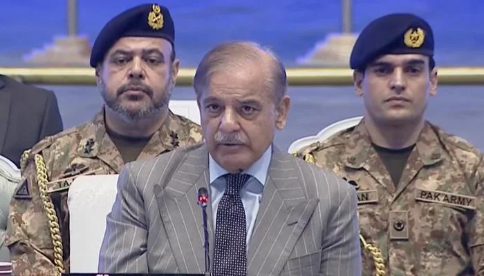 PM Shehbaz Sharif highlights Pakistan's role as regional transport, economic hub