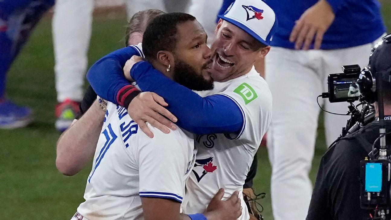 eBay gloves, cursing pitchers and unhittable splits: The magic chemistry of the Blue Jays