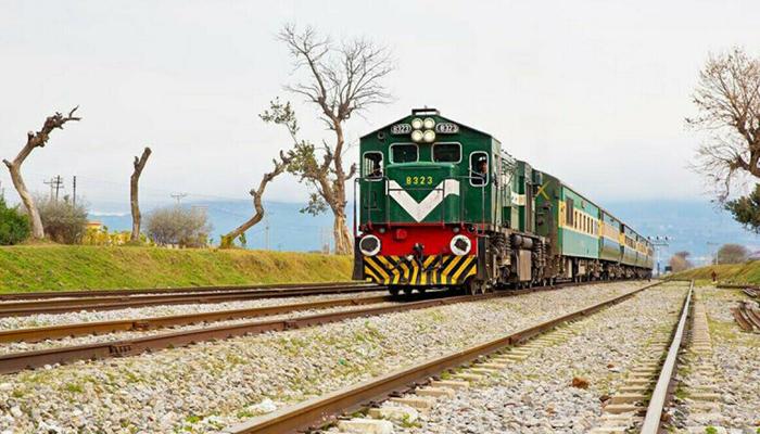 نوتال کے قریب جعفر ایکسپریس پر راکٹ حملہ