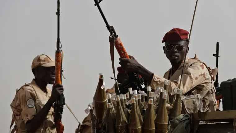 سوڈان میں خانہ جنگی اور شہریوں کا قتل عام تھم نہ سکا، بڑی تعداد میں اجتماعی پھانسیاں دی جانےلگیں