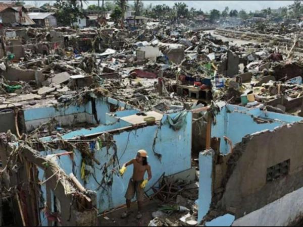 فلپائن: تباہ کن سمندری طوفان کالمیگی کے نتیجے میں 140 افراد ہلاک ، درجنوں لاپتہ