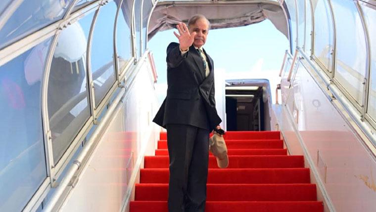 وزیراعظم آذربائیجان کے یوم فتح کی پانچویں سالگرہ میں شرکت کے لئے باکو روانہ