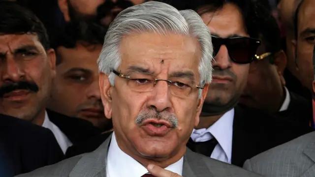 پاکستان کو کابل سے بات چیت کے لیے اقوام متحدہ سمیت کسی فریق کی ضرورت نہیں،وزیر دفاع