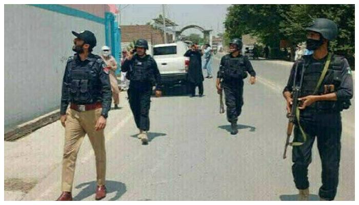 لکی مروت اور بنوں میں دہشت گردوں کی فائرنگ سے 4 پولیس اہلکار شہید