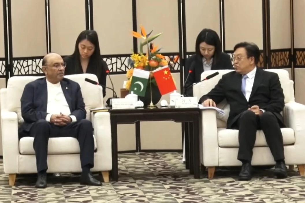 پاکستان اور چین سدابہار شراکت دار ہیں۔ چین کے ساتھ دوستی ملکی خارجہ پالیسی کا بنیادی ستون ہے،صدر مملکت