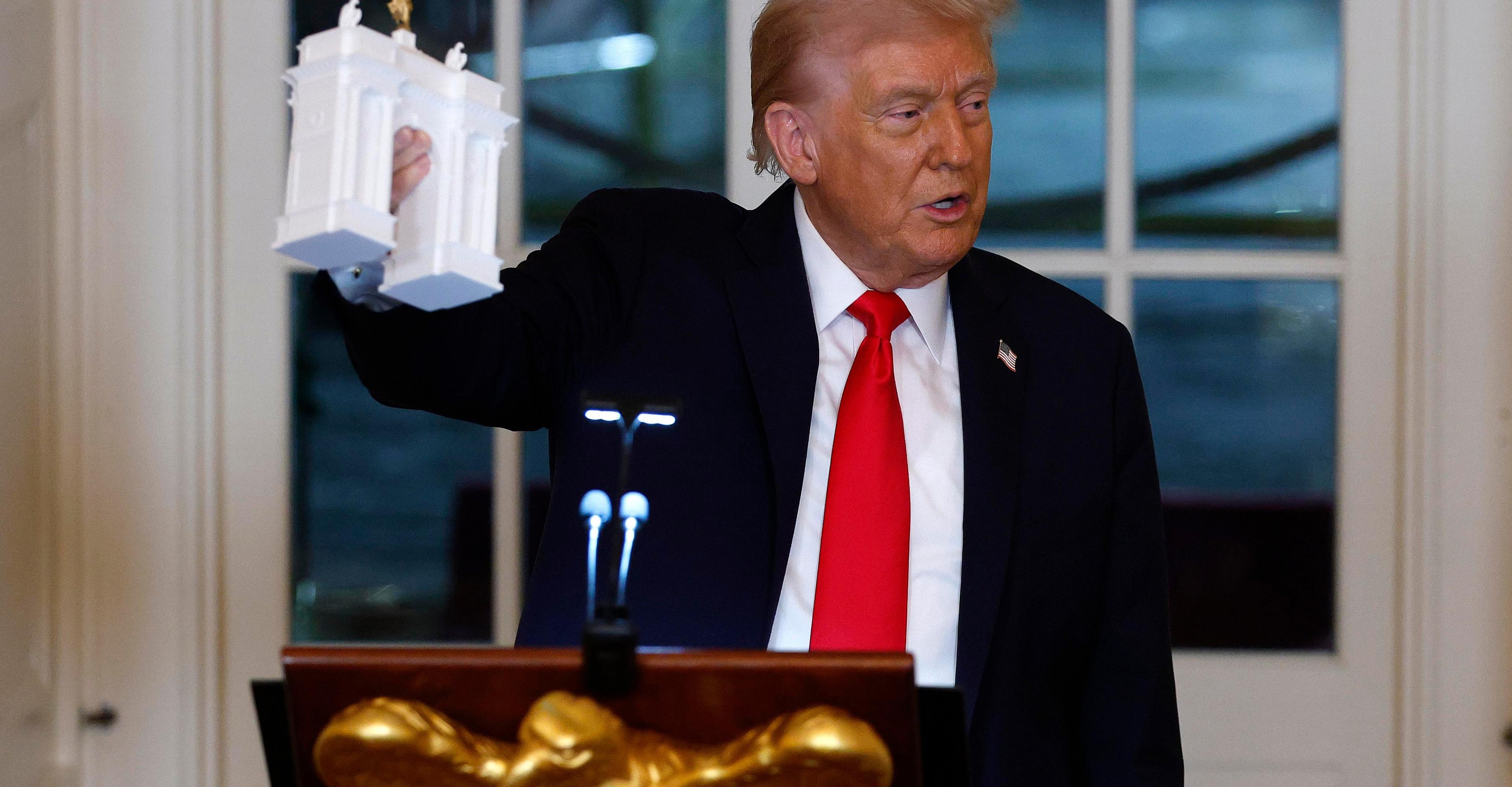 How Trump plans to build his arch