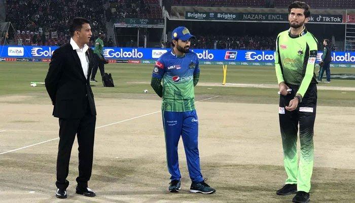 پی ایس ایل7: لاہور قلندرزکا ملتان سلطانز کیخلاف ٹاس جیت کر فیلڈنگ کا فیصلہ