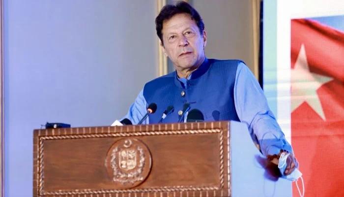ہمیشہ عوام ہی اپنی خودمختاری اور جمہوریت کا تحفظ و دفاع کرتے ہیں:عمران خان